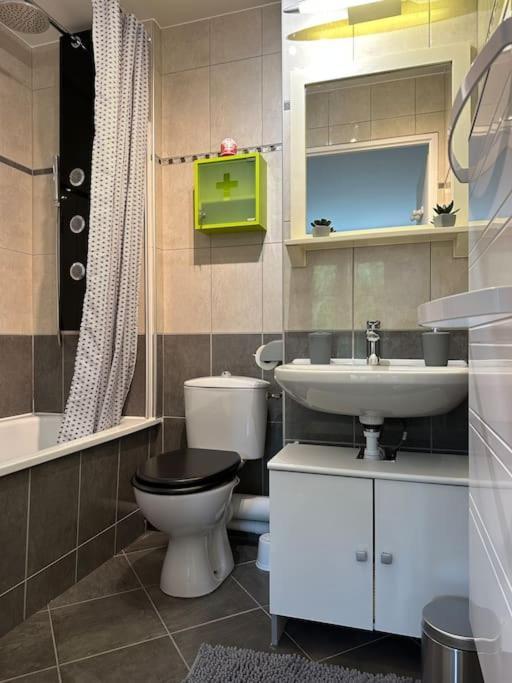 Apartment Pres De Bailly-Romainvilliers
